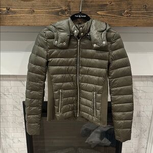 Zara green Olive green down Puffer Jacket with Hood